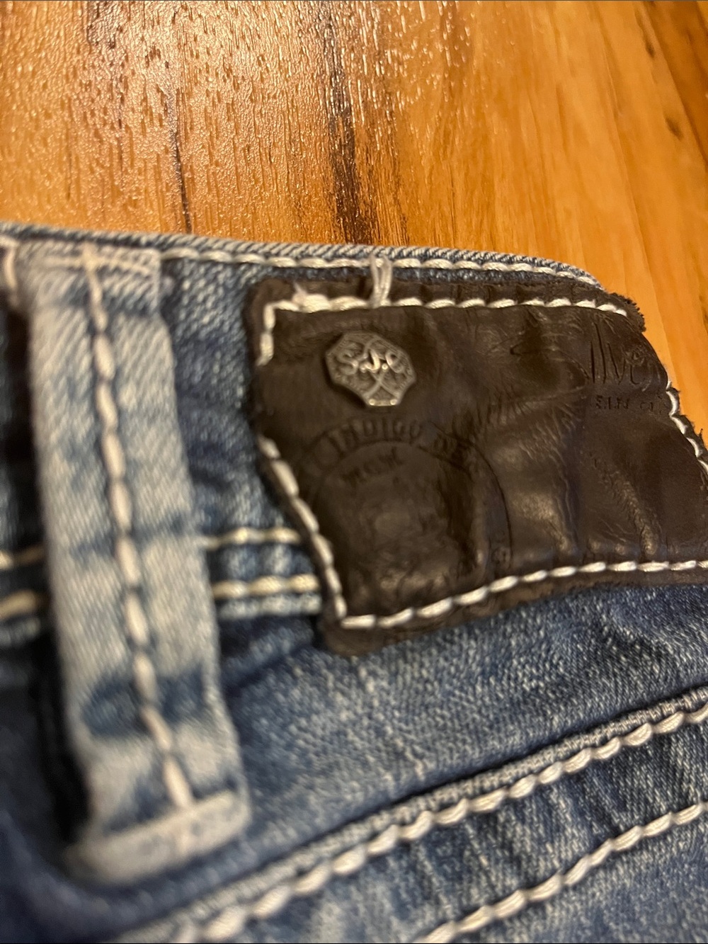 Silver Jeans Women's Dark Blue Flare Jeans - Picture 5 of 5
